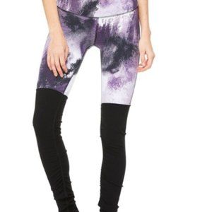 ALO YOGA  Purple Smoke Goddess Leggings NWOT Size Small 33” Inseam